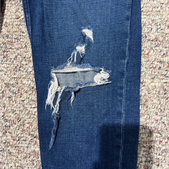 Abercrombie women’s jeans - Picture 2 of 4